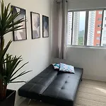 1103- Apartamento 1 Quarto, todo decorado e completo com utensilios. Ótima localização no Bigorrilho
