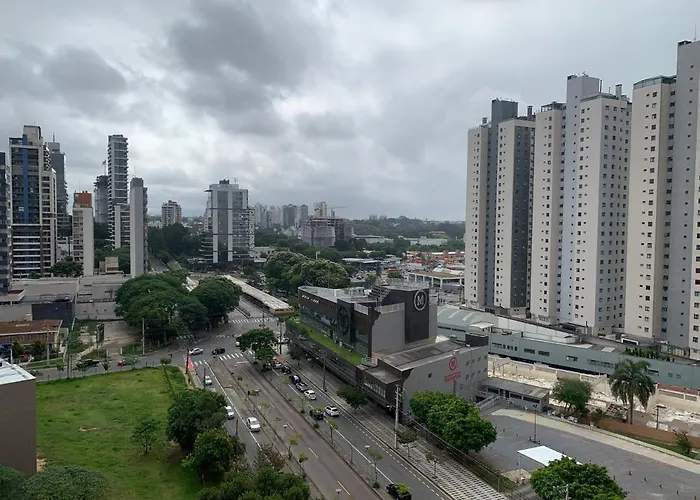 1103- Apartamento 1 Quarto, todo decorado e completo com utensilios. Ótima localização no Bigorrilho